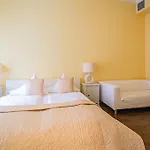 Spacious Oasis In Prague\'S Heart