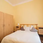 Spacious Oasis In Prague\'S Heart