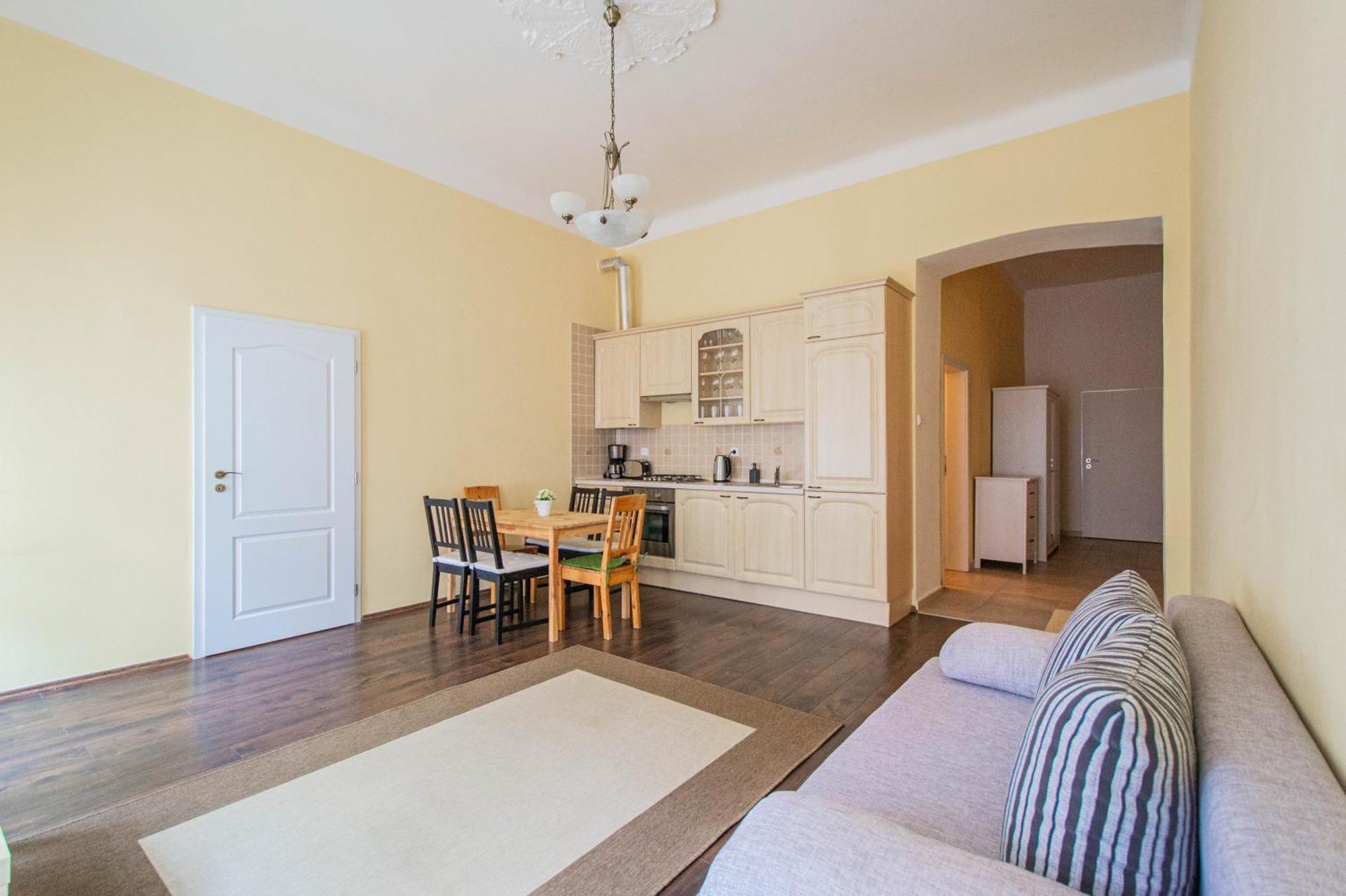 Spacious Oasis In Prague's Heart Appartamento Praga