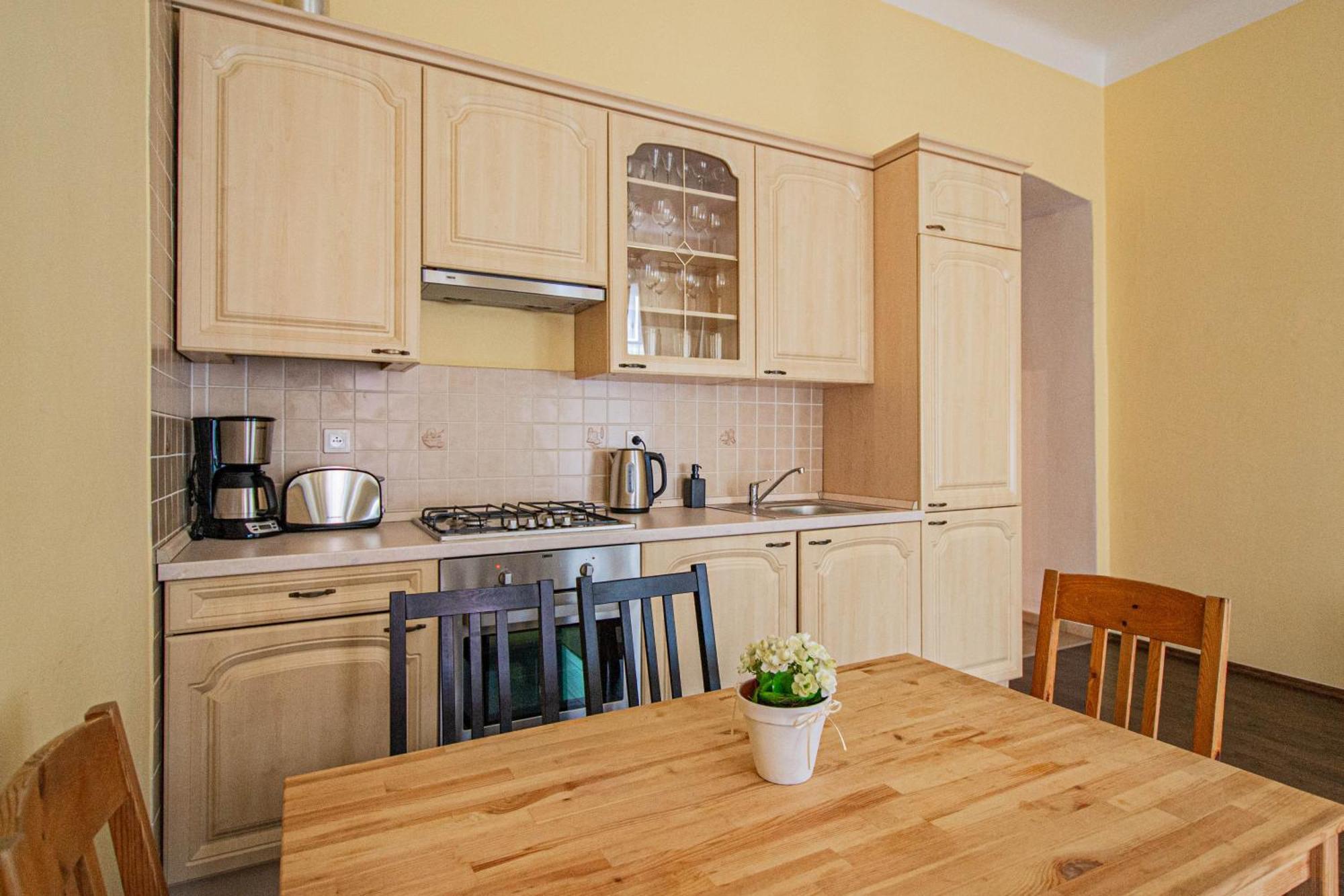 Spacious Oasis In Prague's Heart * Praga